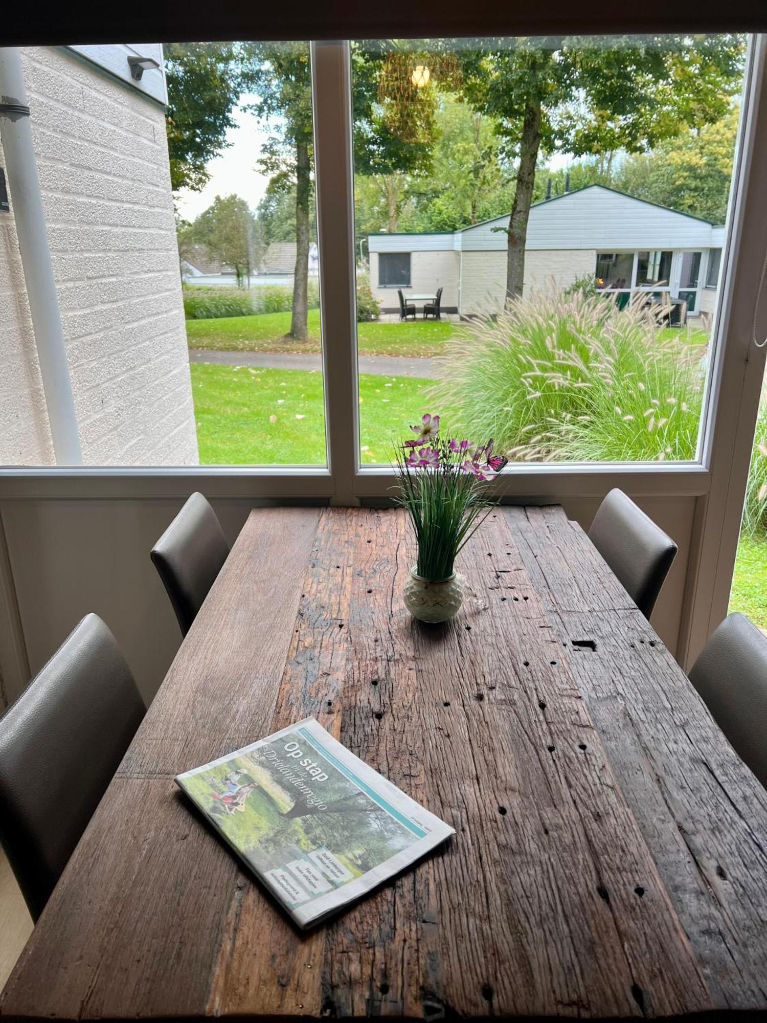 Gehele Bungalow Simpelveld op een park Buitenkant foto